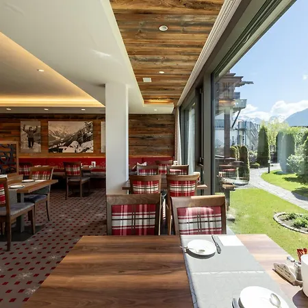 فندق Garni Schellenberg 4*